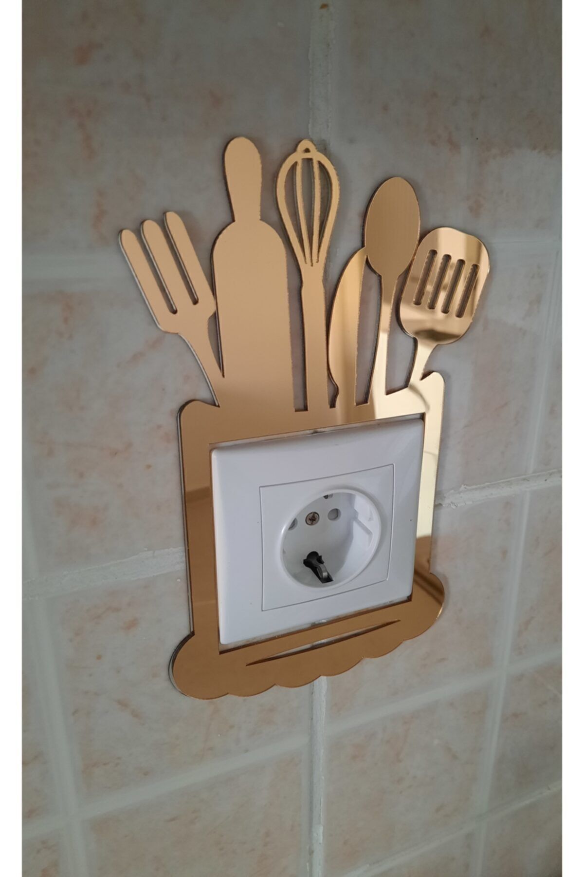 Dekoratif Mutfak Priz Kenarı Süsü Altın Pleksi 1 Adet 13x20cm ( Kendinden Yapışkanlı )
