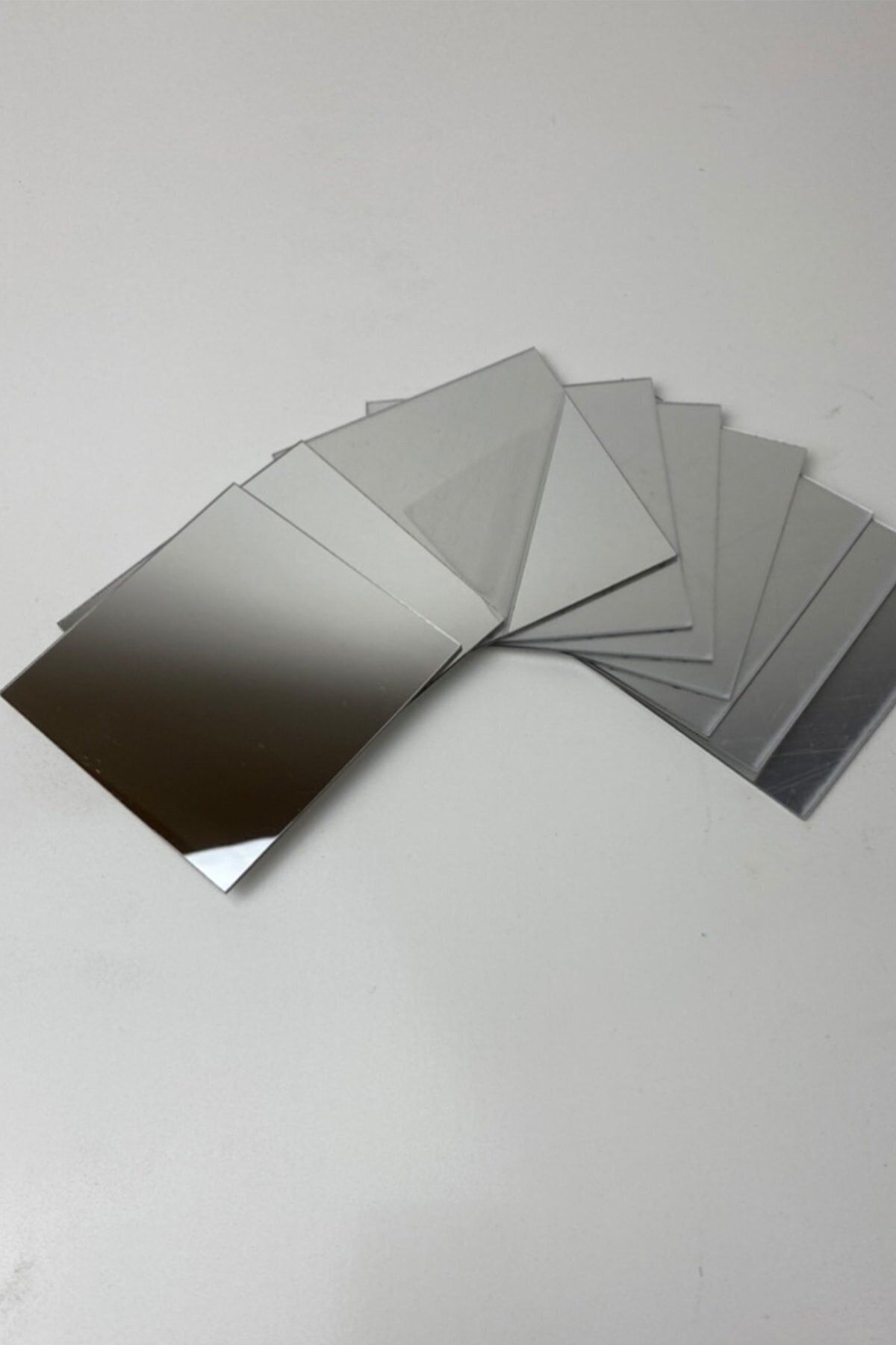 Dekoratif Kare Pleksi Ayna Gümüş 25 Adet 4x4 Cm